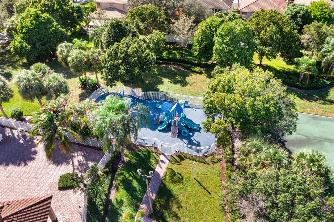 En Venta: $539,000 (3 camas, 2 baños, 2044 Pies cuadrados)