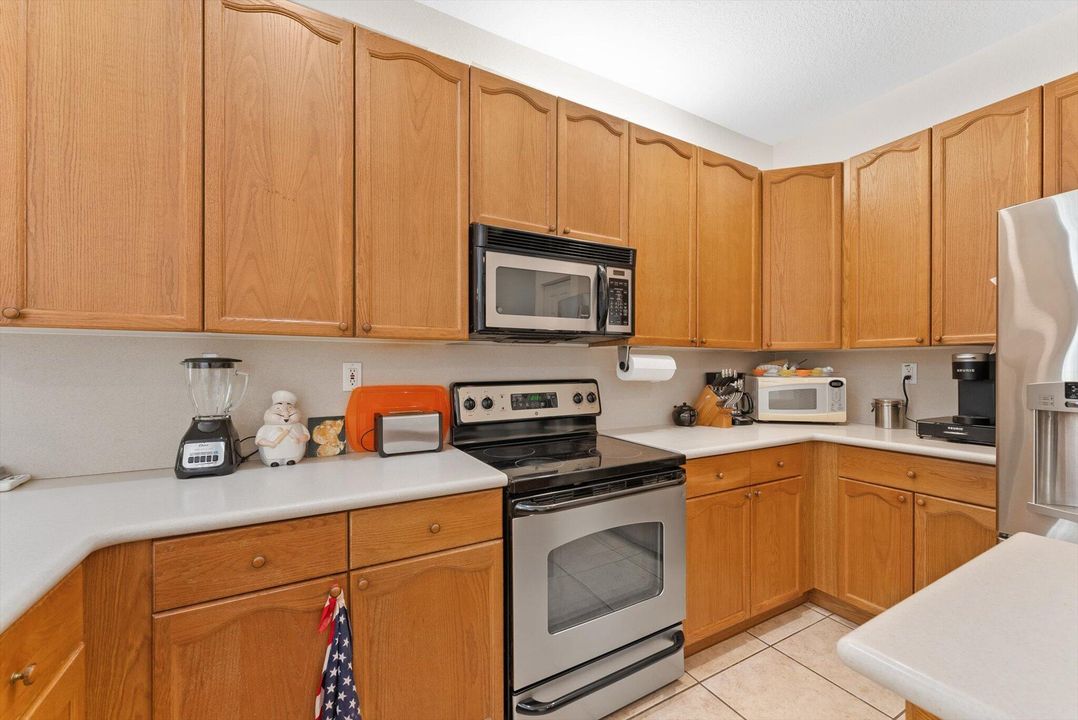 En Venta: $539,000 (3 camas, 2 baños, 2044 Pies cuadrados)