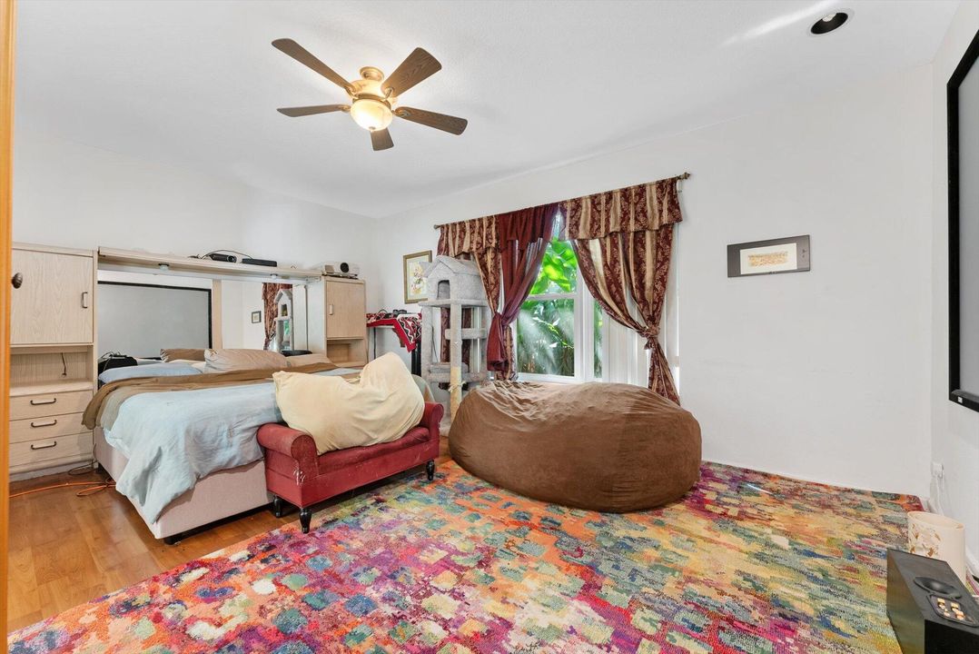 En Venta: $539,000 (3 camas, 2 baños, 2044 Pies cuadrados)