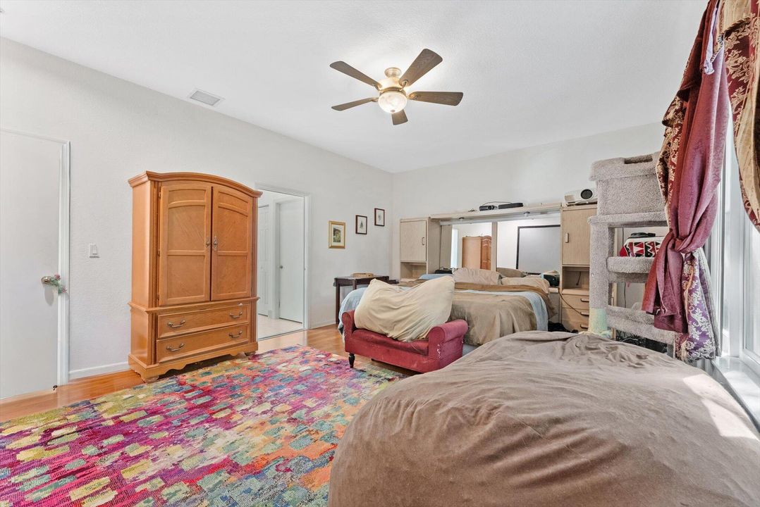 En Venta: $539,000 (3 camas, 2 baños, 2044 Pies cuadrados)