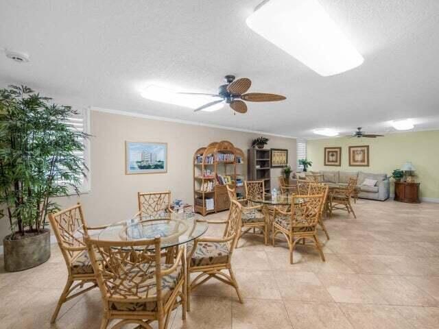 Под контрактом: $2,290 (1 спален, 1 ванн, 720 Квадратных фут)