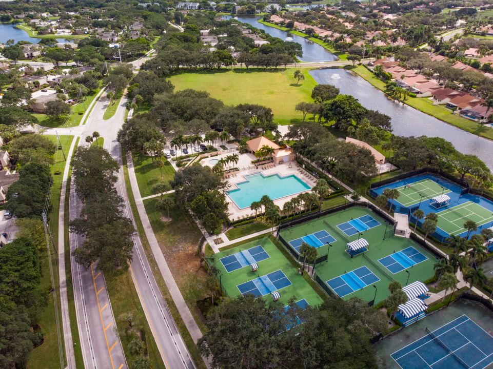 En Venta: $473,900 (3 camas, 2 baños, 1490 Pies cuadrados)