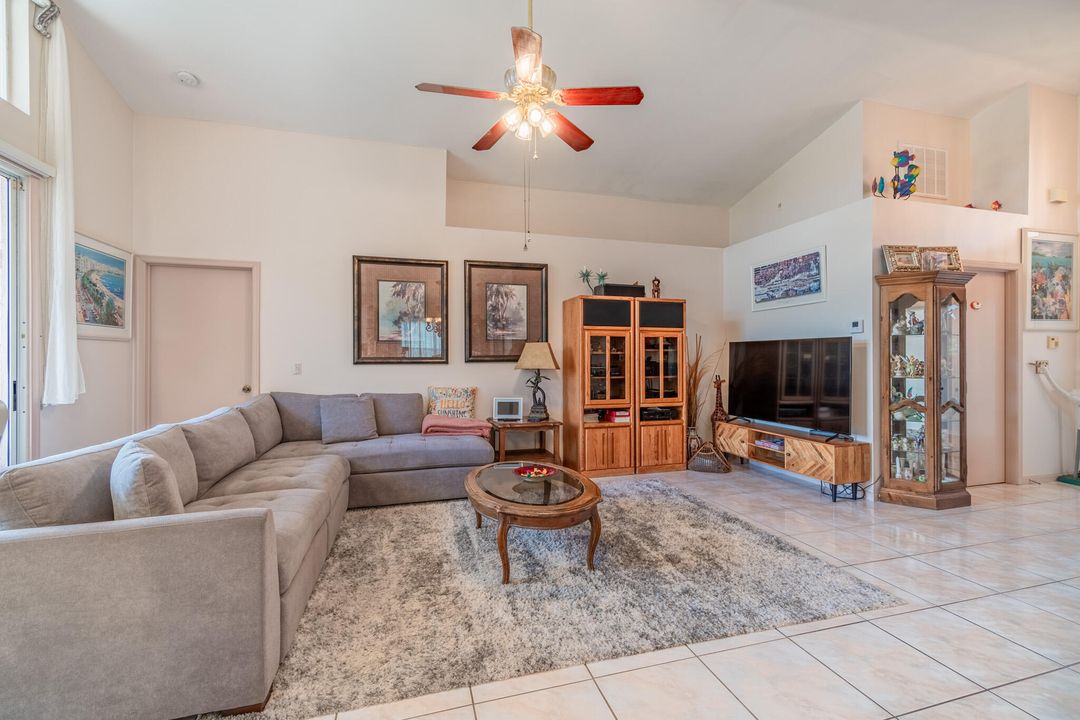 En Venta: $473,900 (3 camas, 2 baños, 1490 Pies cuadrados)