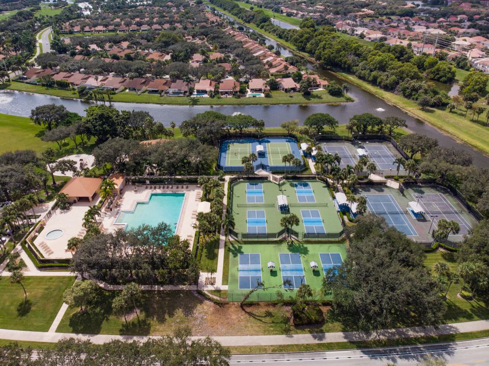 En Venta: $473,900 (3 camas, 2 baños, 1490 Pies cuadrados)