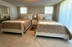 Под контрактом: $2,290 (1 спален, 1 ванн, 720 Квадратных фут)