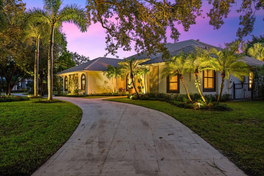 На продажу: $2,465,000 (4 спален, 2 ванн, 3188 Квадратных фут)