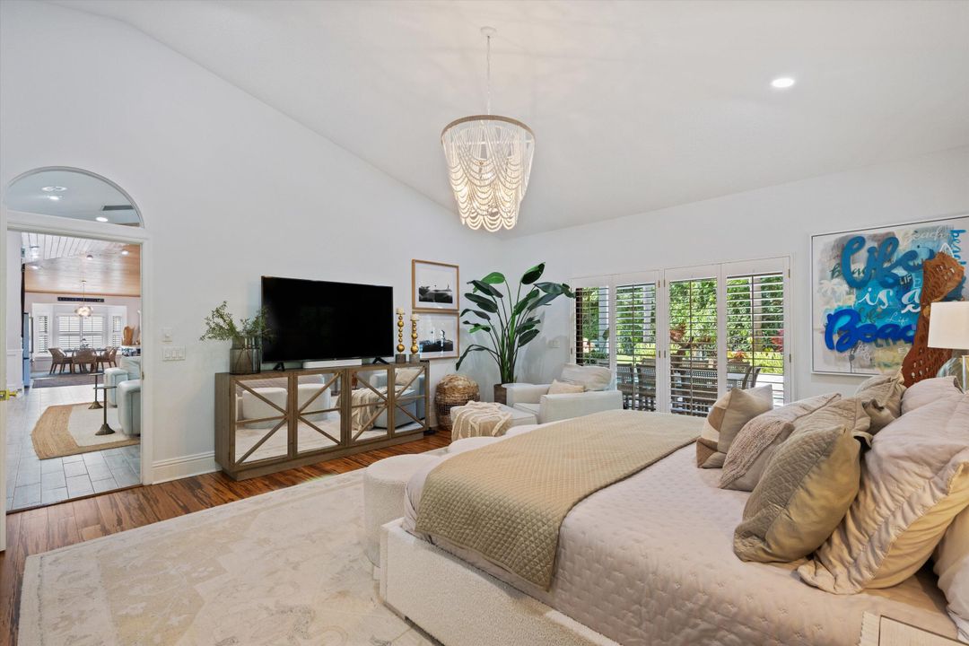 На продажу: $2,465,000 (4 спален, 2 ванн, 3188 Квадратных фут)