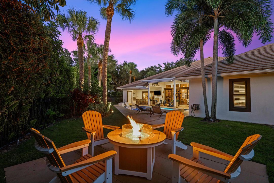 На продажу: $2,465,000 (4 спален, 2 ванн, 3188 Квадратных фут)