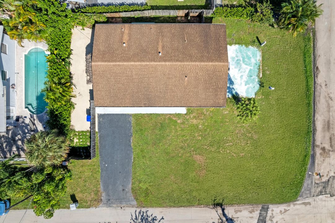 Active With Contract: $499,000 (3 beds, 2 baths, 1450 Square Feet)