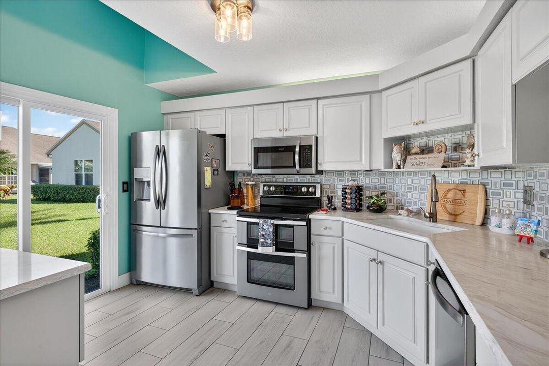 На продажу: $269,000 (3 спален, 2 ванн, 1380 Квадратных фут)