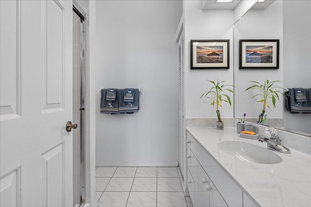 На продажу: $269,000 (3 спален, 2 ванн, 1380 Квадратных фут)