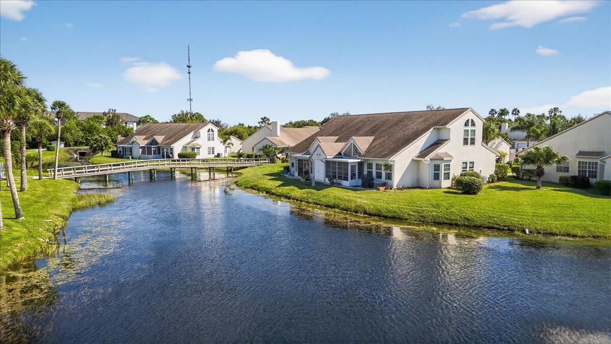 На продажу: $269,000 (3 спален, 2 ванн, 1380 Квадратных фут)