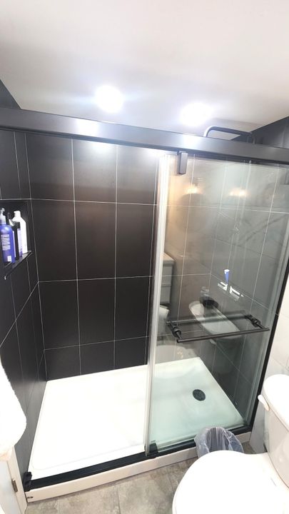 For Sale: $140,000 (1 beds, 1 baths, 1010 Square Feet)