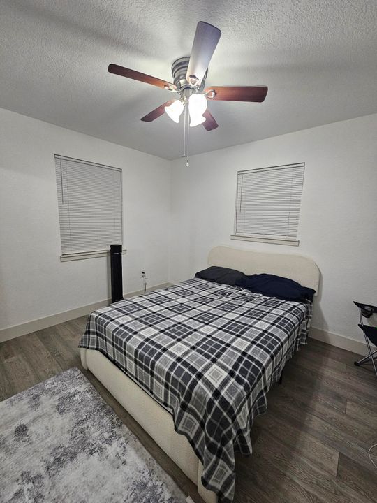 Active With Contract: $249,000 (3 beds, 1 baths, 1066 Square Feet)