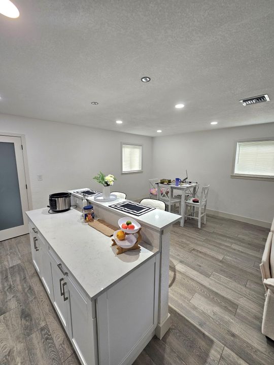 Active With Contract: $249,000 (3 beds, 1 baths, 1066 Square Feet)