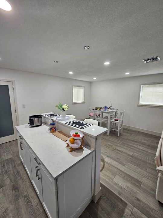 Active With Contract: $249,000 (3 beds, 1 baths, 1066 Square Feet)