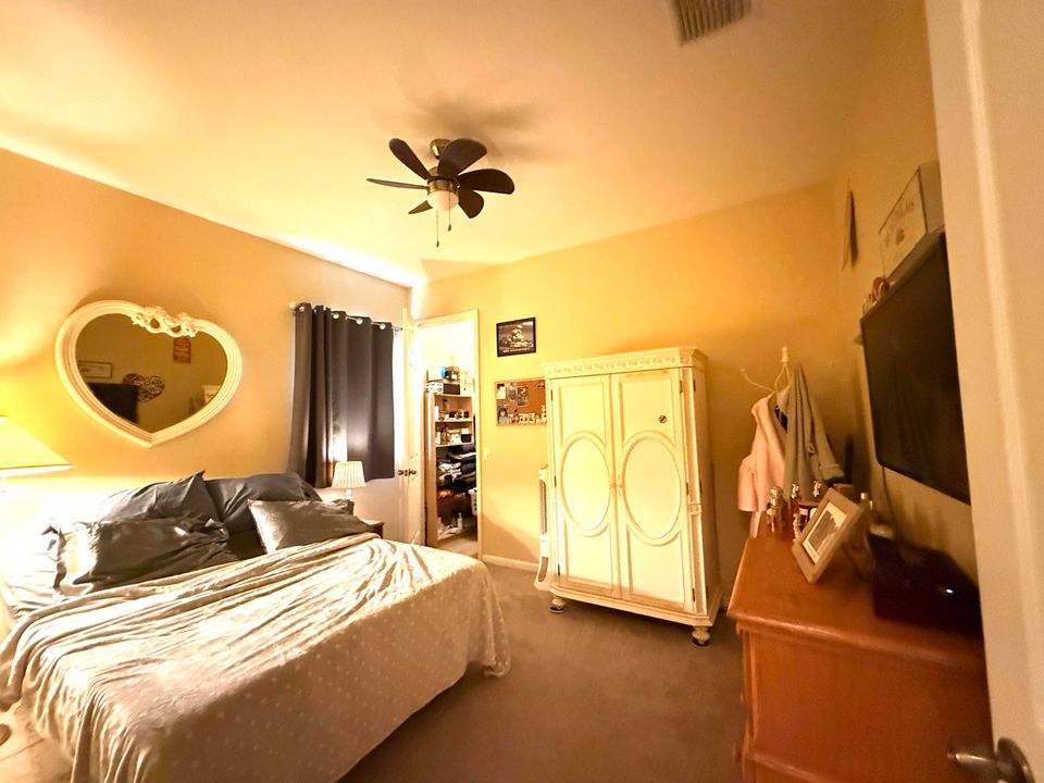 待售: $1,100,000 (7 贝兹, 4 浴室, 3730 平方英尺)