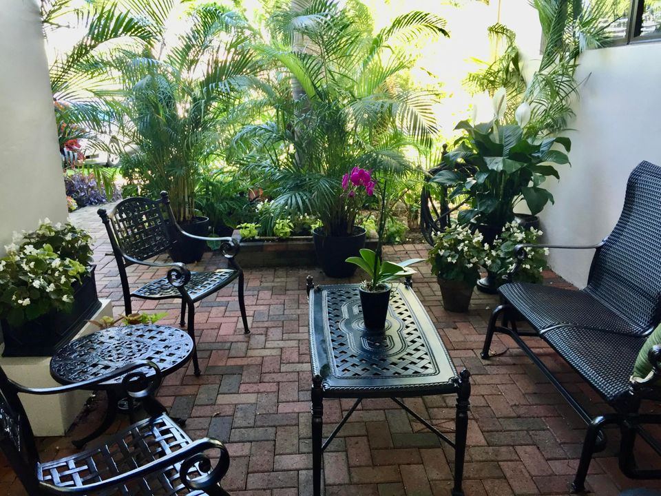 На продажу: $648,000 (2 спален, 2 ванн, 1737 Квадратных фут)