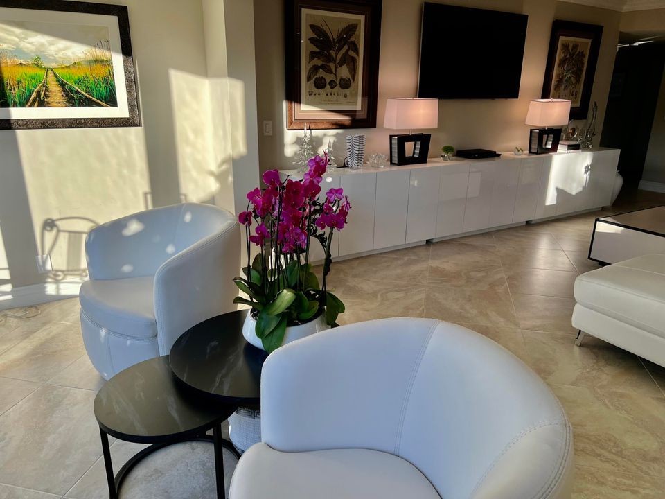 На продажу: $648,000 (2 спален, 2 ванн, 1737 Квадратных фут)