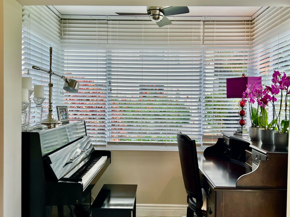 На продажу: $648,000 (2 спален, 2 ванн, 1737 Квадратных фут)