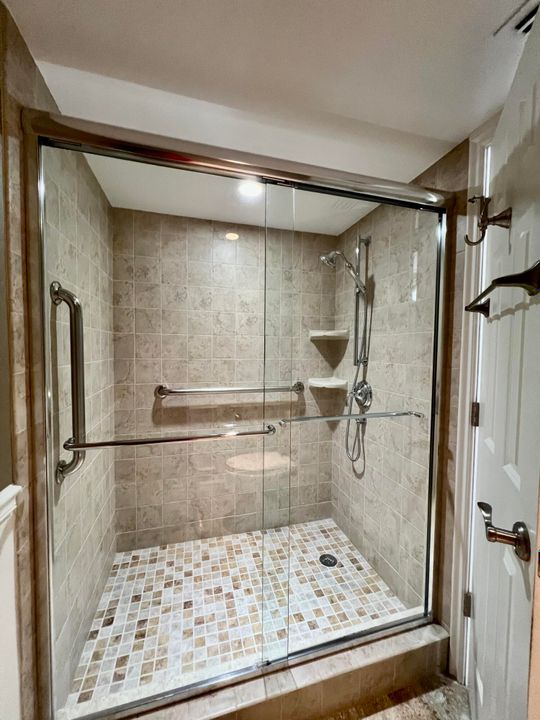 На продажу: $648,000 (2 спален, 2 ванн, 1737 Квадратных фут)