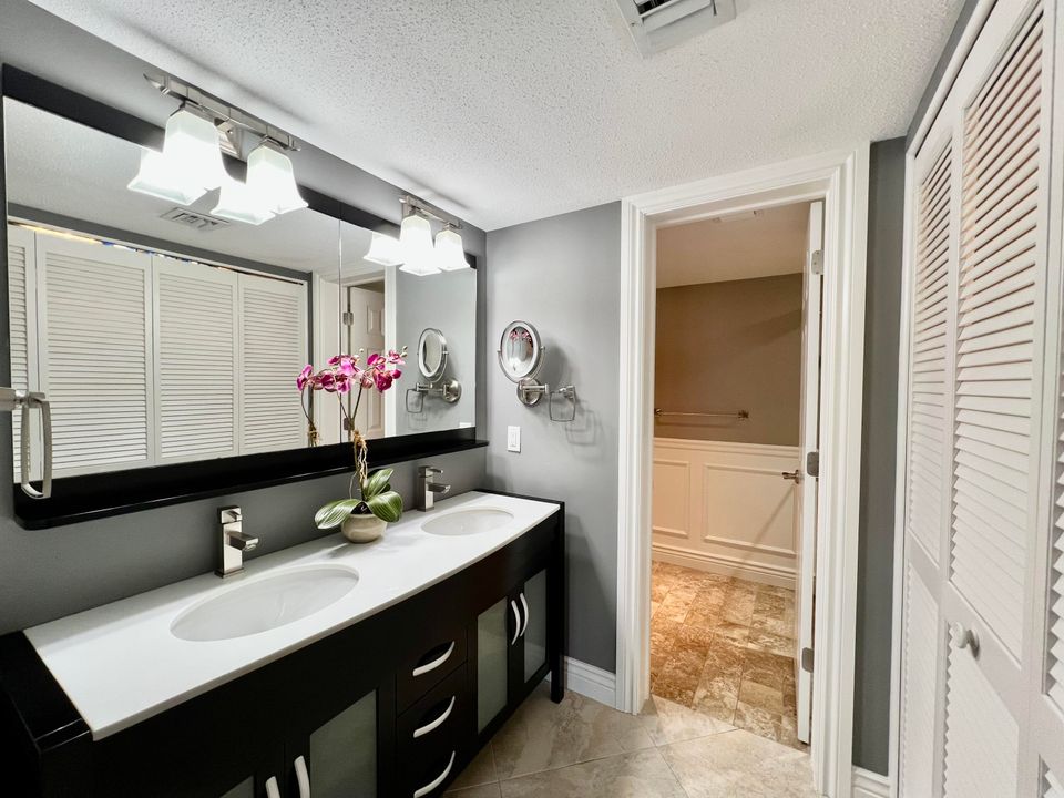 На продажу: $648,000 (2 спален, 2 ванн, 1737 Квадратных фут)