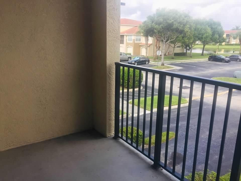 For Rent: $1,950 (1 beds, 1 baths, 787 Square Feet)