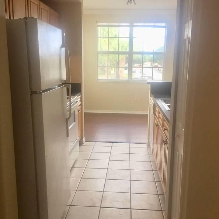 For Rent: $1,950 (1 beds, 1 baths, 787 Square Feet)