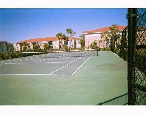 For Rent: $1,950 (1 beds, 1 baths, 787 Square Feet)