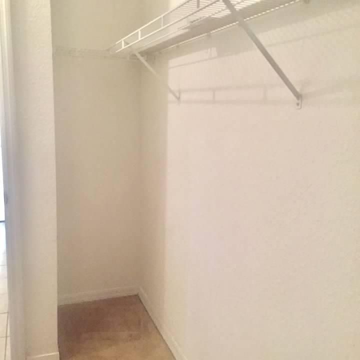 For Rent: $1,950 (1 beds, 1 baths, 787 Square Feet)