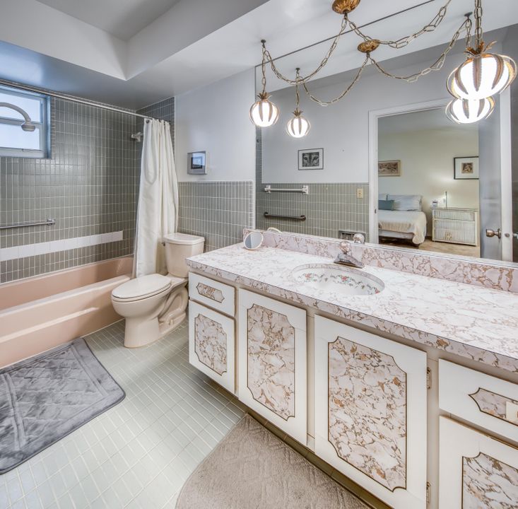 待售: $220,000 (2 贝兹, 2 浴室, 1144 平方英尺)