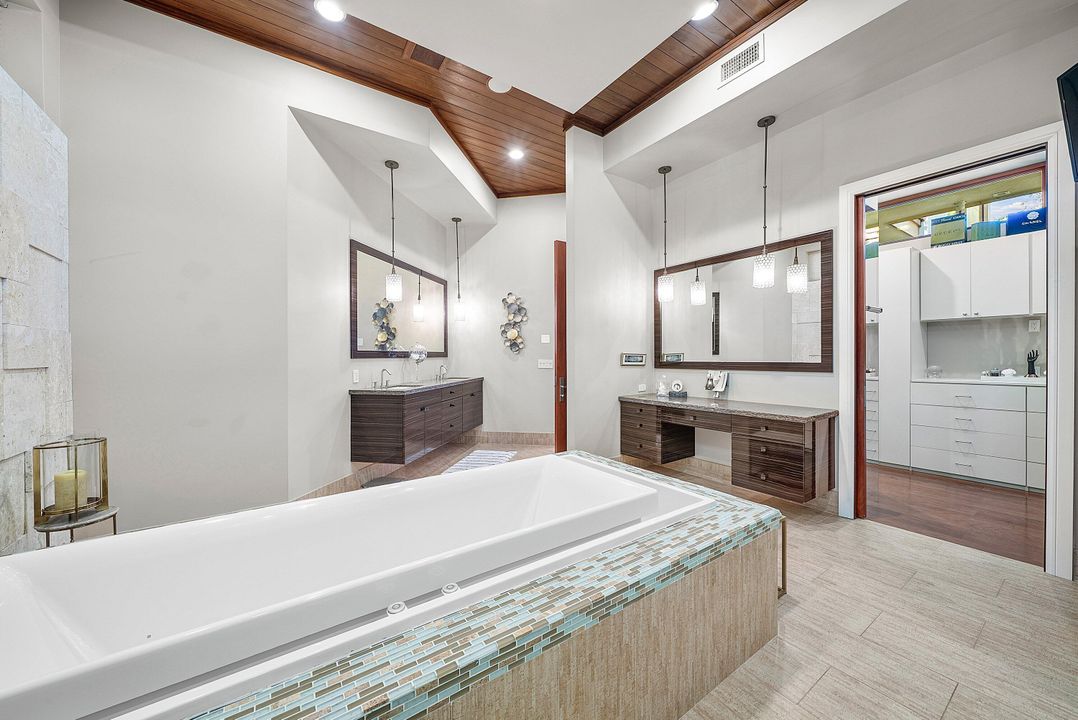 待售: $4,950,000 (3 贝兹, 2 浴室, 3954 平方英尺)