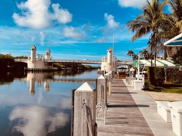 В аренду: $2,499 (3 спален, 2 ванн, 1233 Квадратных фут)