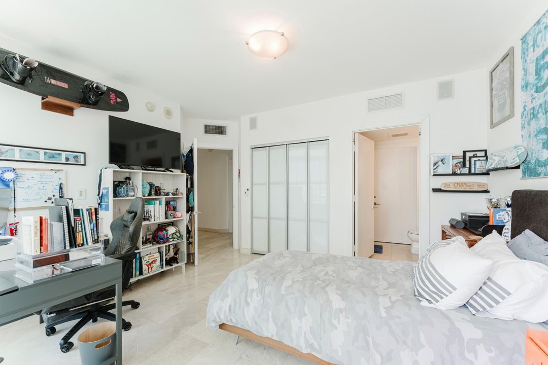 For Sale: $2,600,000 (3 beds, 3 baths, 2130 Square Feet)