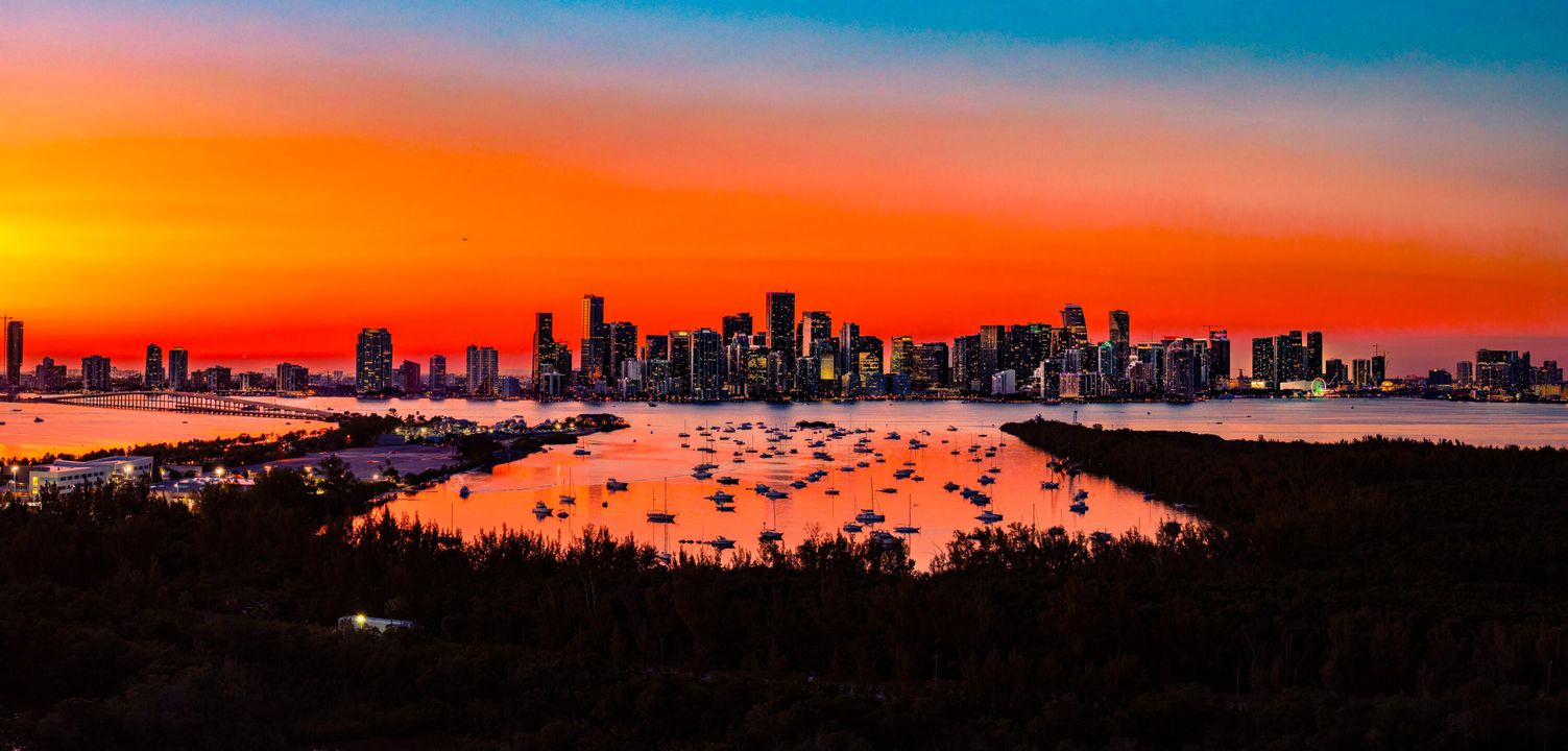 For Sale: $2,600,000 (3 beds, 3 baths, 2130 Square Feet)