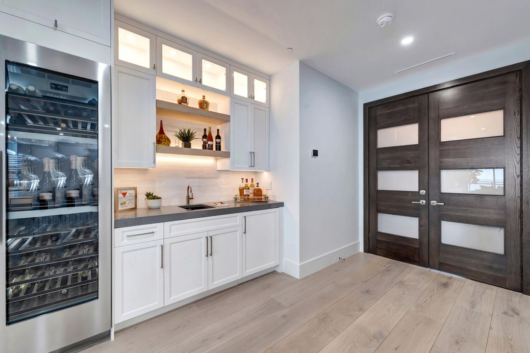 На продажу: $6,995,000 (4 спален, 4 ванн, 4954 Квадратных фут)