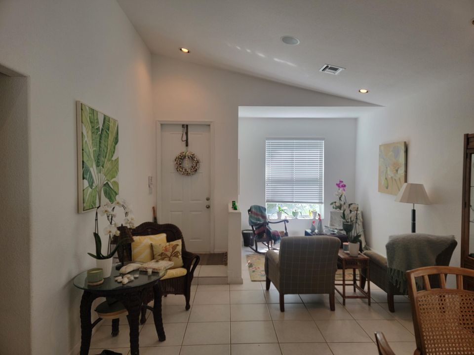 For Sale: $519,999 (3 beds, 2 baths, 1829 Square Feet)