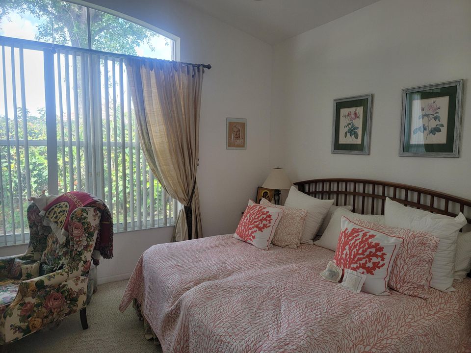 For Sale: $519,999 (3 beds, 2 baths, 1829 Square Feet)