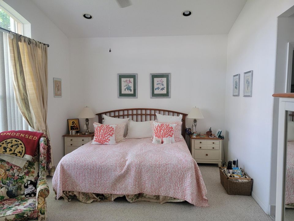 For Sale: $519,999 (3 beds, 2 baths, 1829 Square Feet)