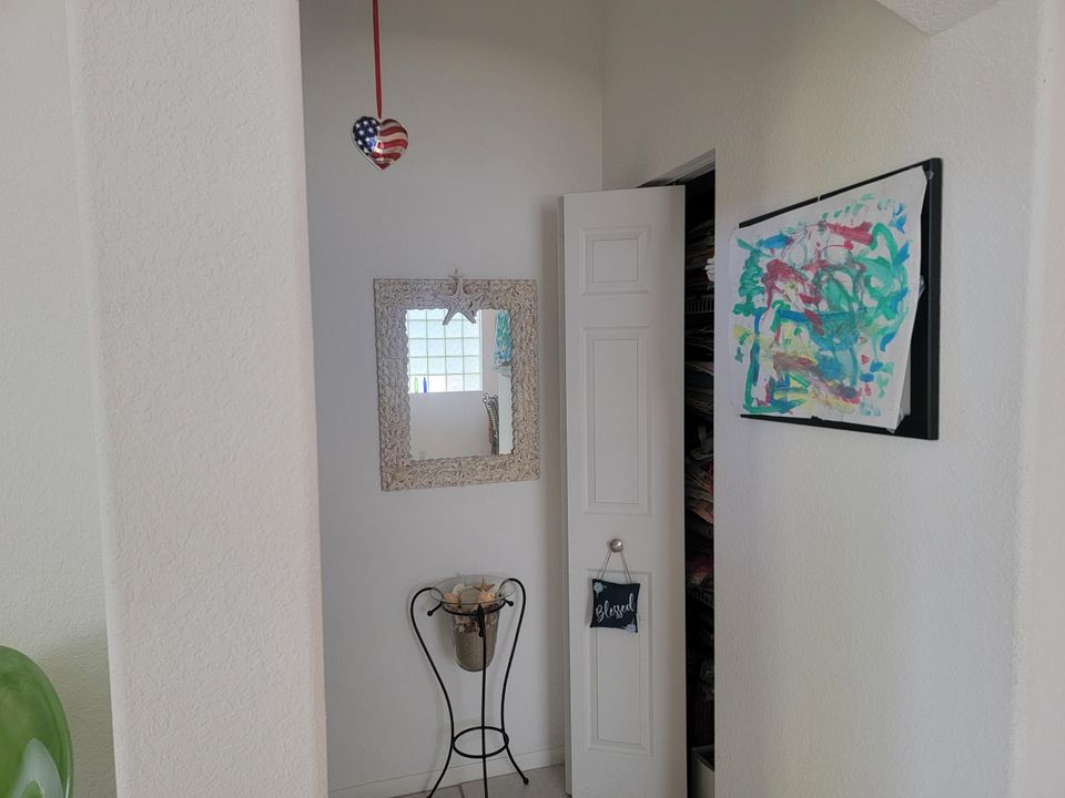 For Sale: $519,999 (3 beds, 2 baths, 1829 Square Feet)