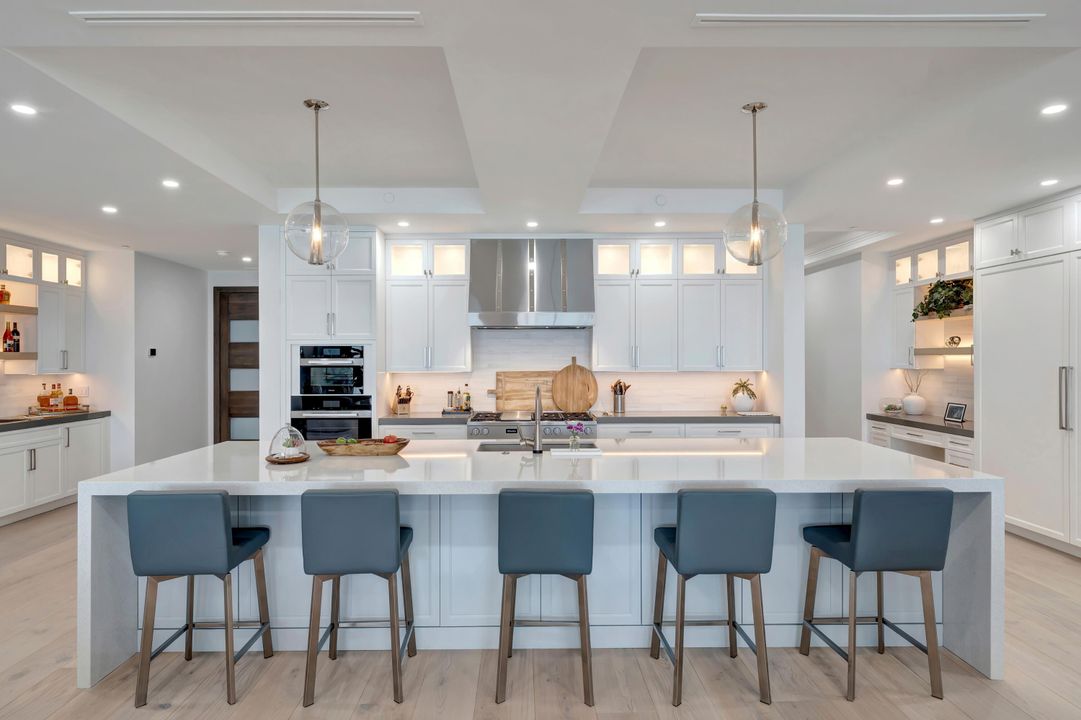 На продажу: $6,995,000 (4 спален, 4 ванн, 4954 Квадратных фут)