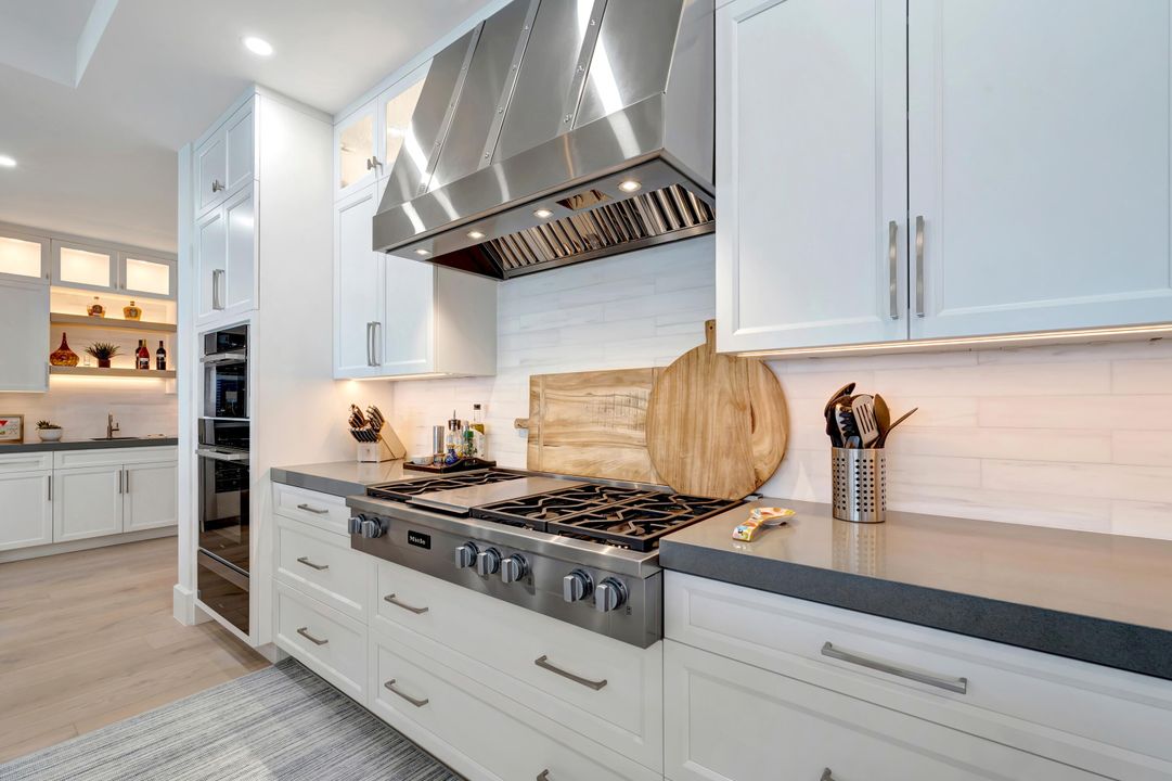 На продажу: $6,995,000 (4 спален, 4 ванн, 4954 Квадратных фут)