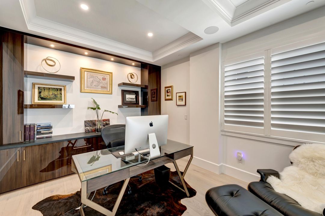 На продажу: $6,995,000 (4 спален, 4 ванн, 4954 Квадратных фут)