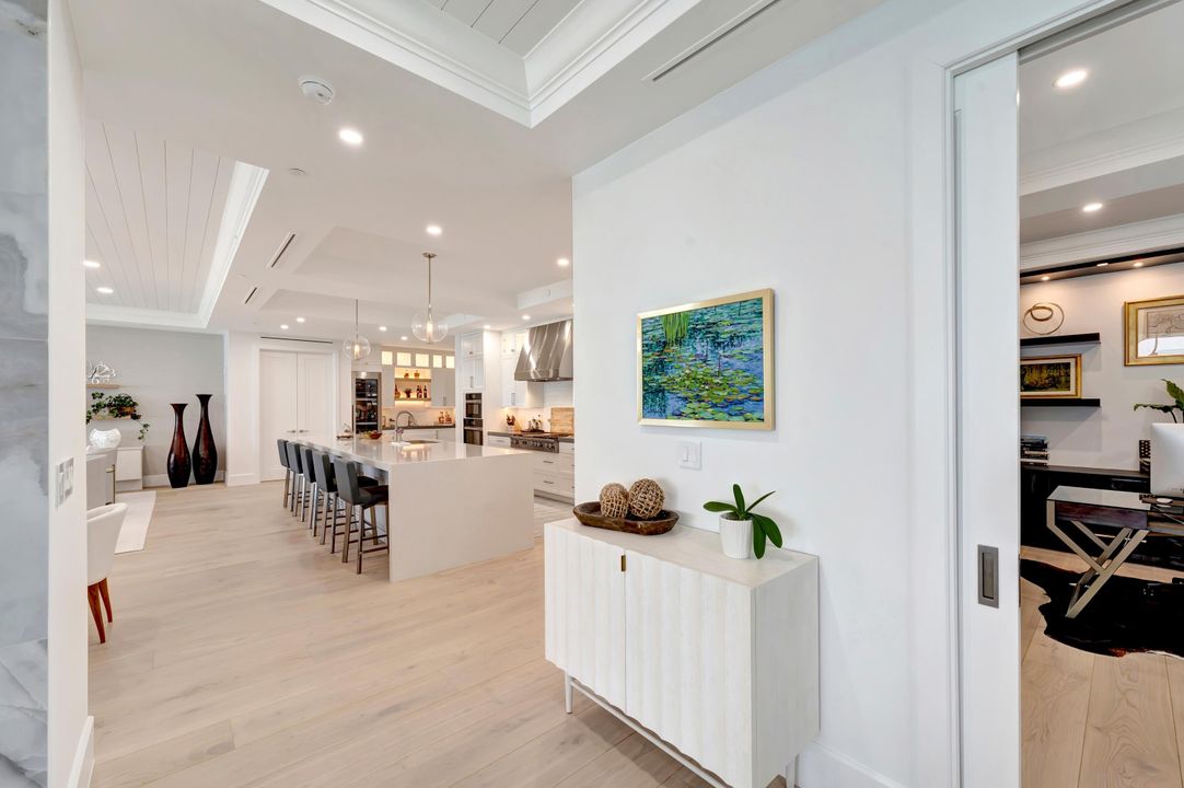 На продажу: $6,995,000 (4 спален, 4 ванн, 4954 Квадратных фут)