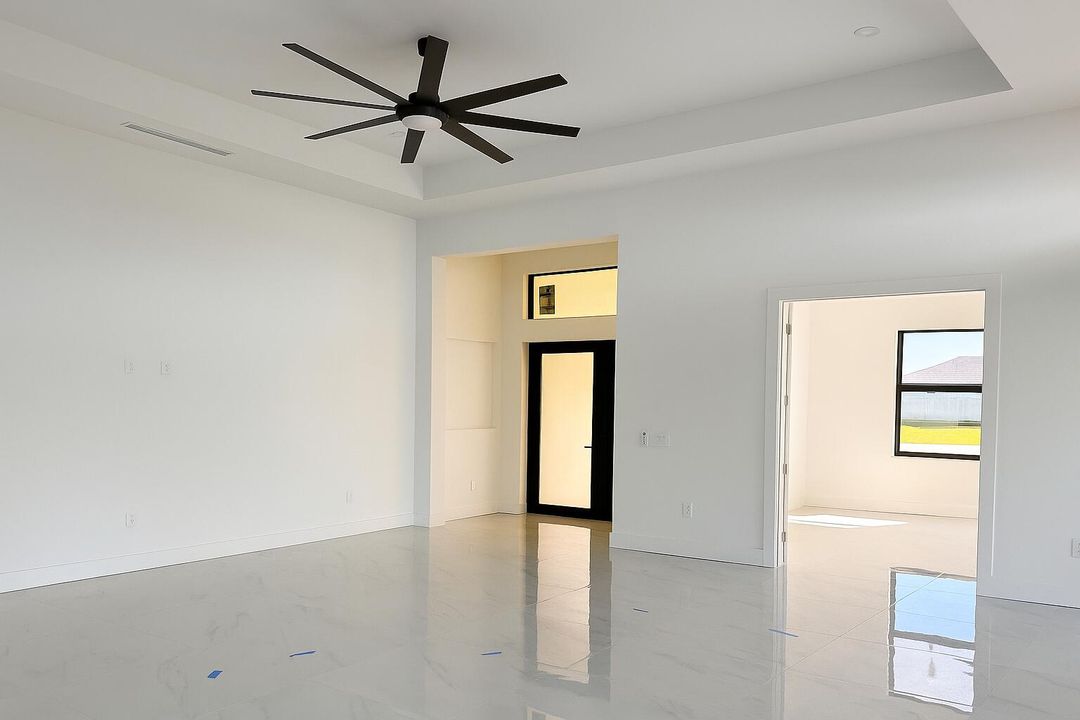 На продажу: $649,999 (3 спален, 2 ванн, 3096 Квадратных фут)