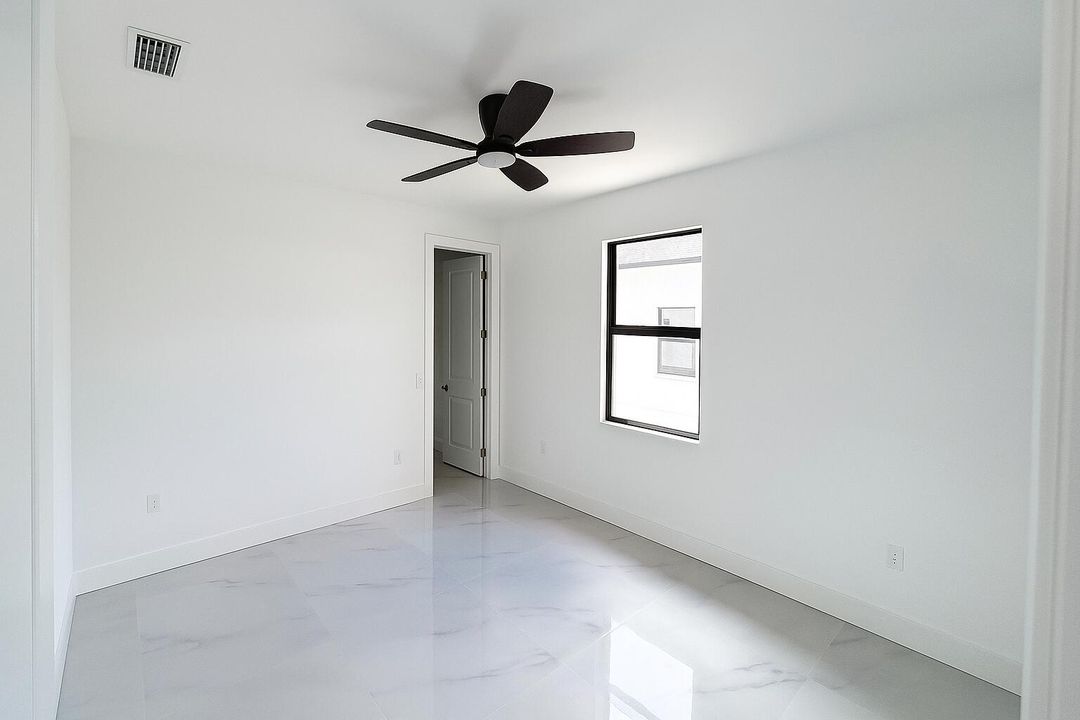 На продажу: $649,999 (3 спален, 2 ванн, 3096 Квадратных фут)