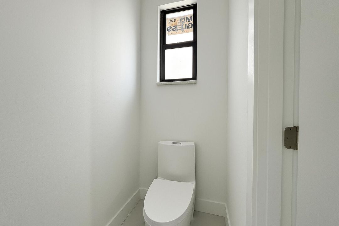 На продажу: $649,999 (3 спален, 2 ванн, 3096 Квадратных фут)