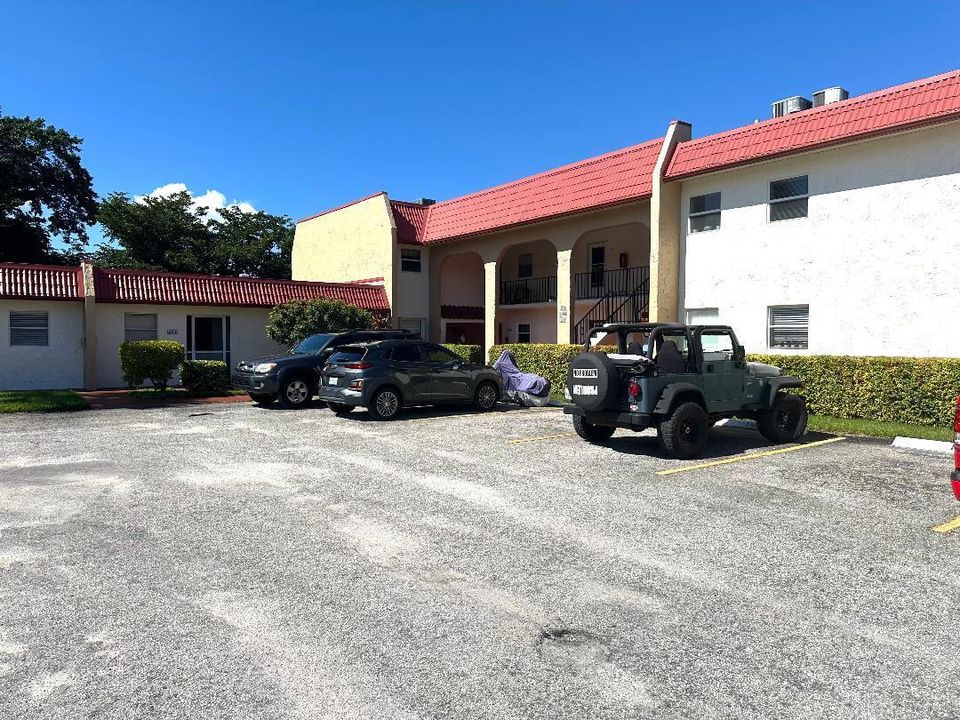 На продажу: $185,000 (2 спален, 2 ванн, 888 Квадратных фут)