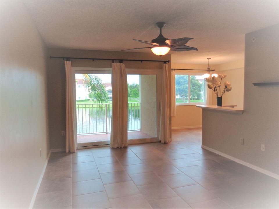 В аренду: $1,600 (1 спален, 1 ванн, 815 Квадратных фут)