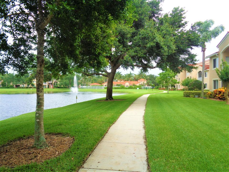 В аренду: $1,600 (1 спален, 1 ванн, 815 Квадратных фут)